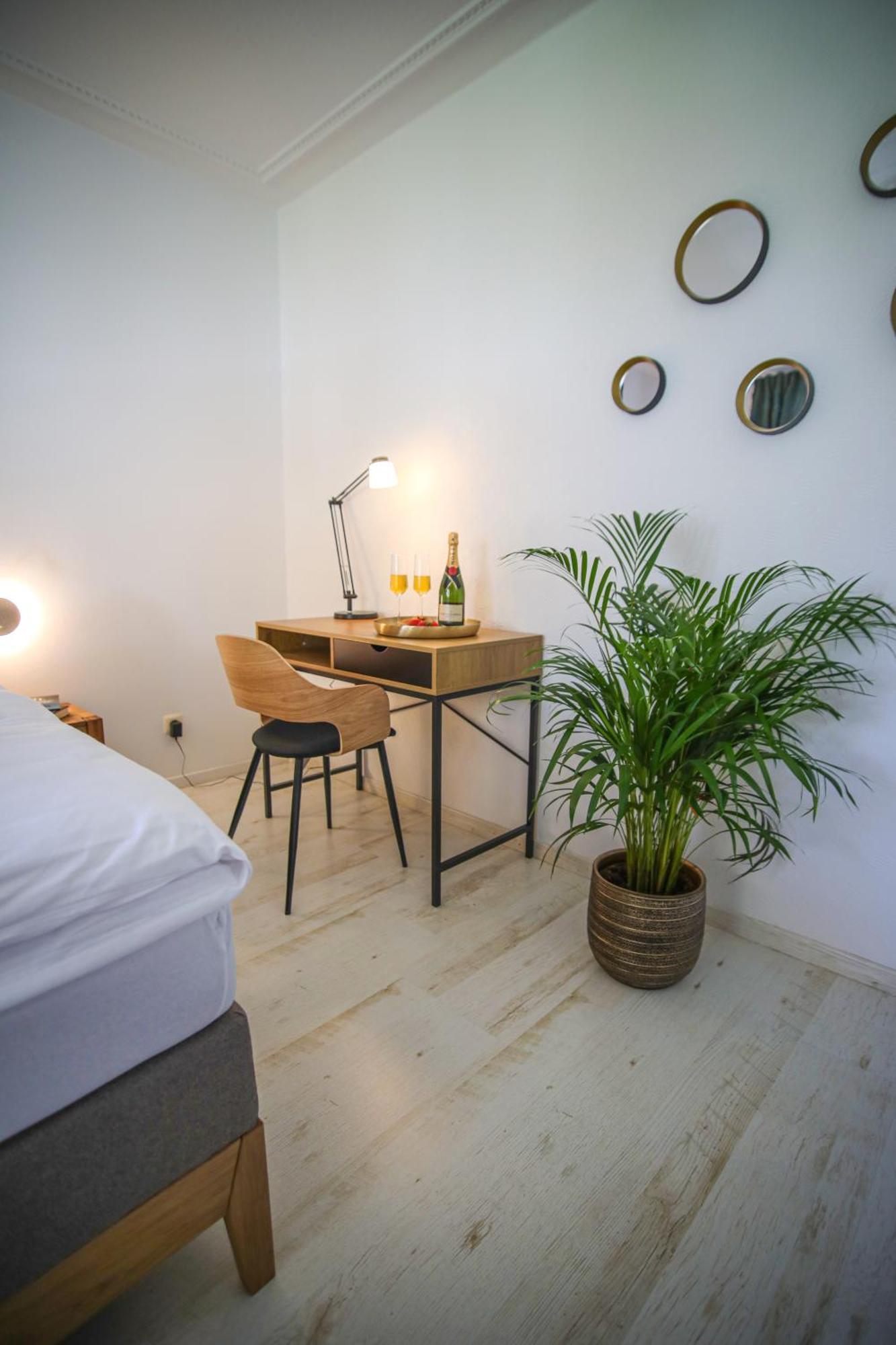 Zentral - Gemuetlich - Kueche - Balkon - Garage Apartment บัดลิพพ์ชปริงเงอ ภายนอก รูปภาพ