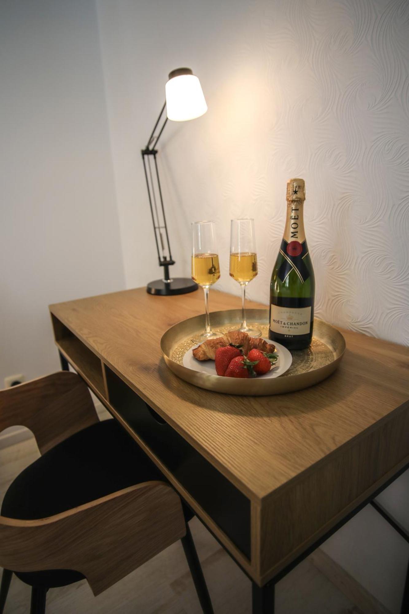 Zentral - Gemuetlich - Kueche - Balkon - Garage Apartment บัดลิพพ์ชปริงเงอ ภายนอก รูปภาพ